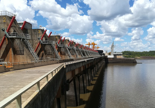 ISASTUR Ingeniería y CH Salto Grande